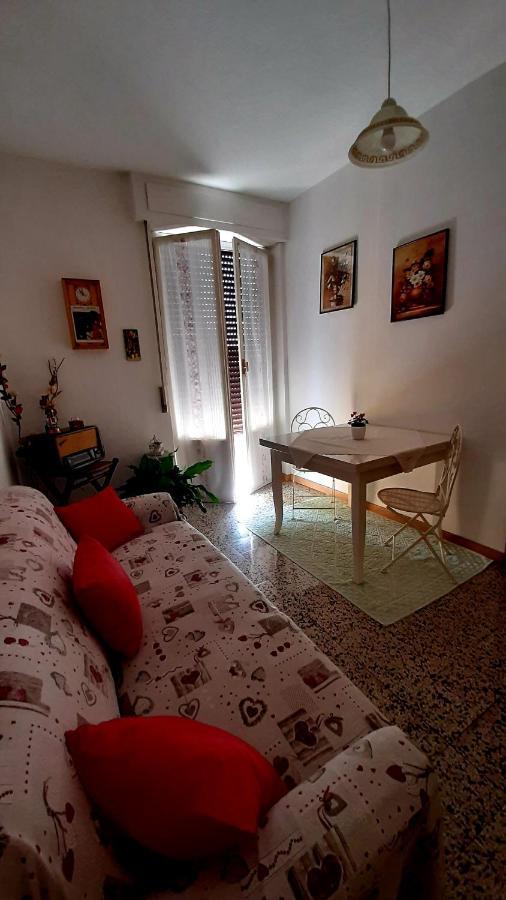 B&B Rosa Samarate Exteriör bild