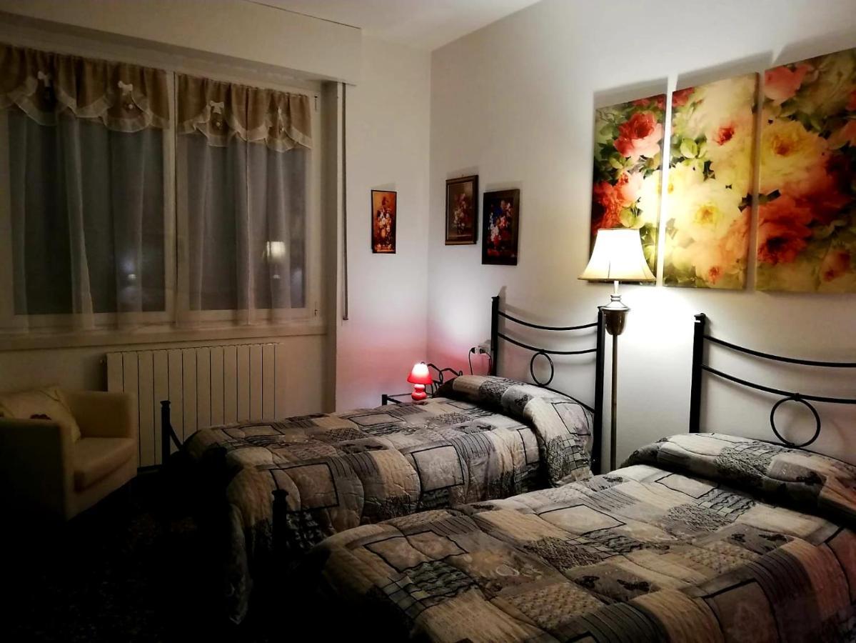 B&B Rosa Samarate Exteriör bild
